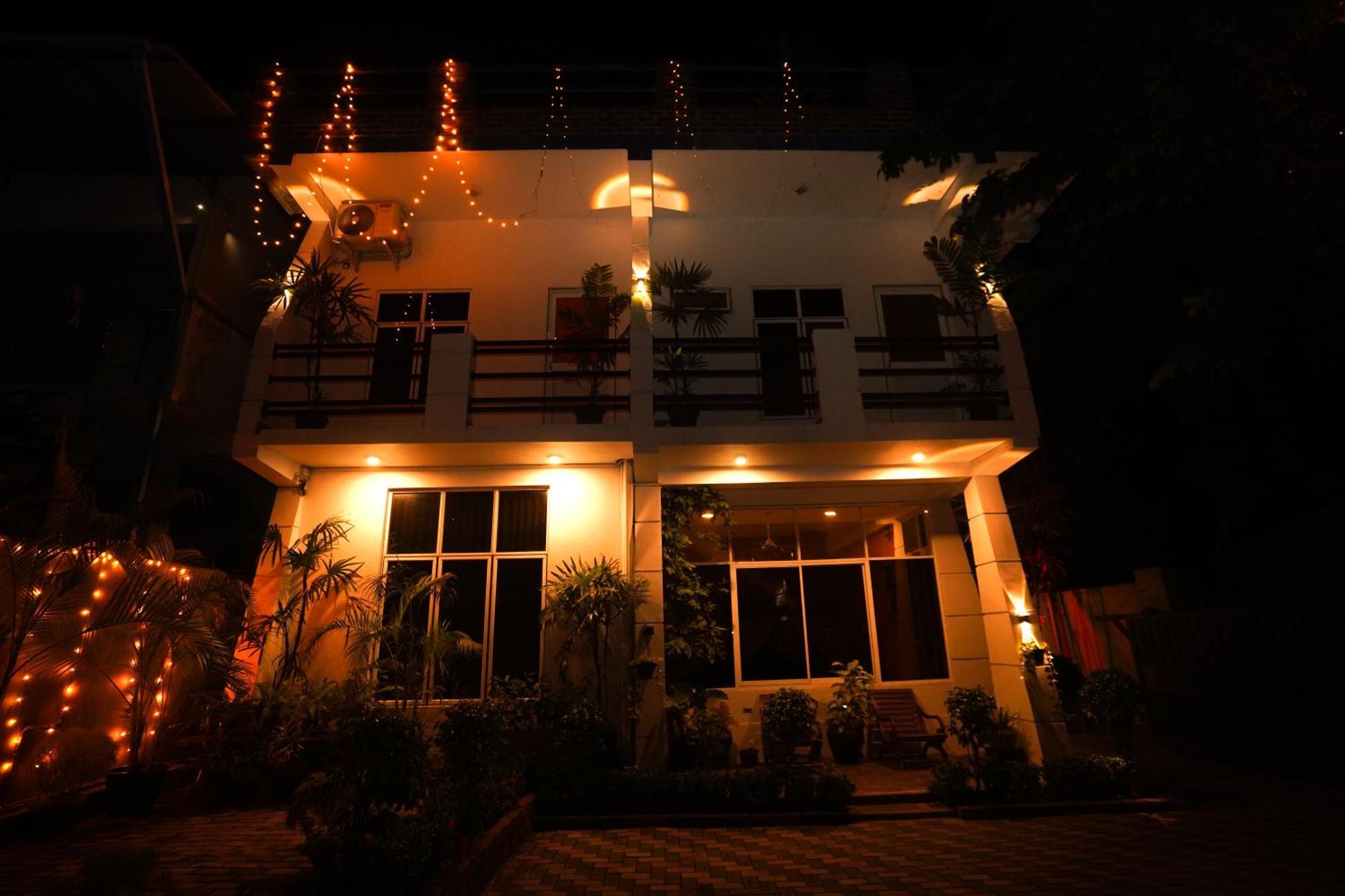 Airport 4 Season Transit Hotel Katunayaka Bagian luar foto